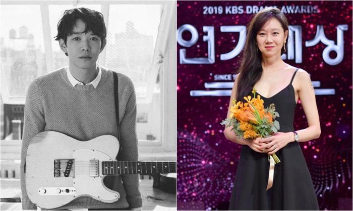 ギタリストが白いテレキャスターギターを持っているモノクロ写真と、ドレスを着た女性がオレンジ色のブーケを持っているシーン。