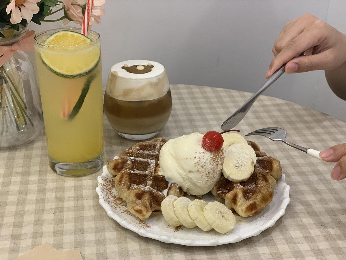 MERITREE、延南洞、延南洞カフェ、ソウル、クロッフル、ルーフトップカフェ