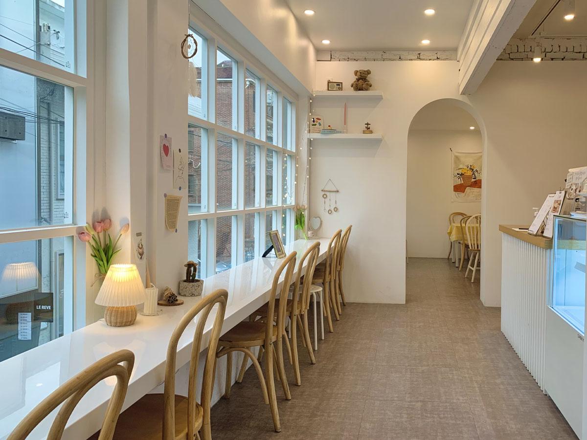 MERITREE、延南洞、延南洞カフェ、ソウル、クロッフル、ルーフトップカフェ