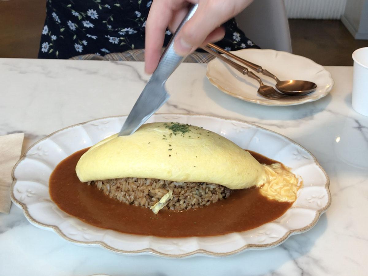 ソウル 狎鷗亭 狎鴎亭グルメ オムライス 乙支タラッ島山公園店 パスタ ふわとろオムライス