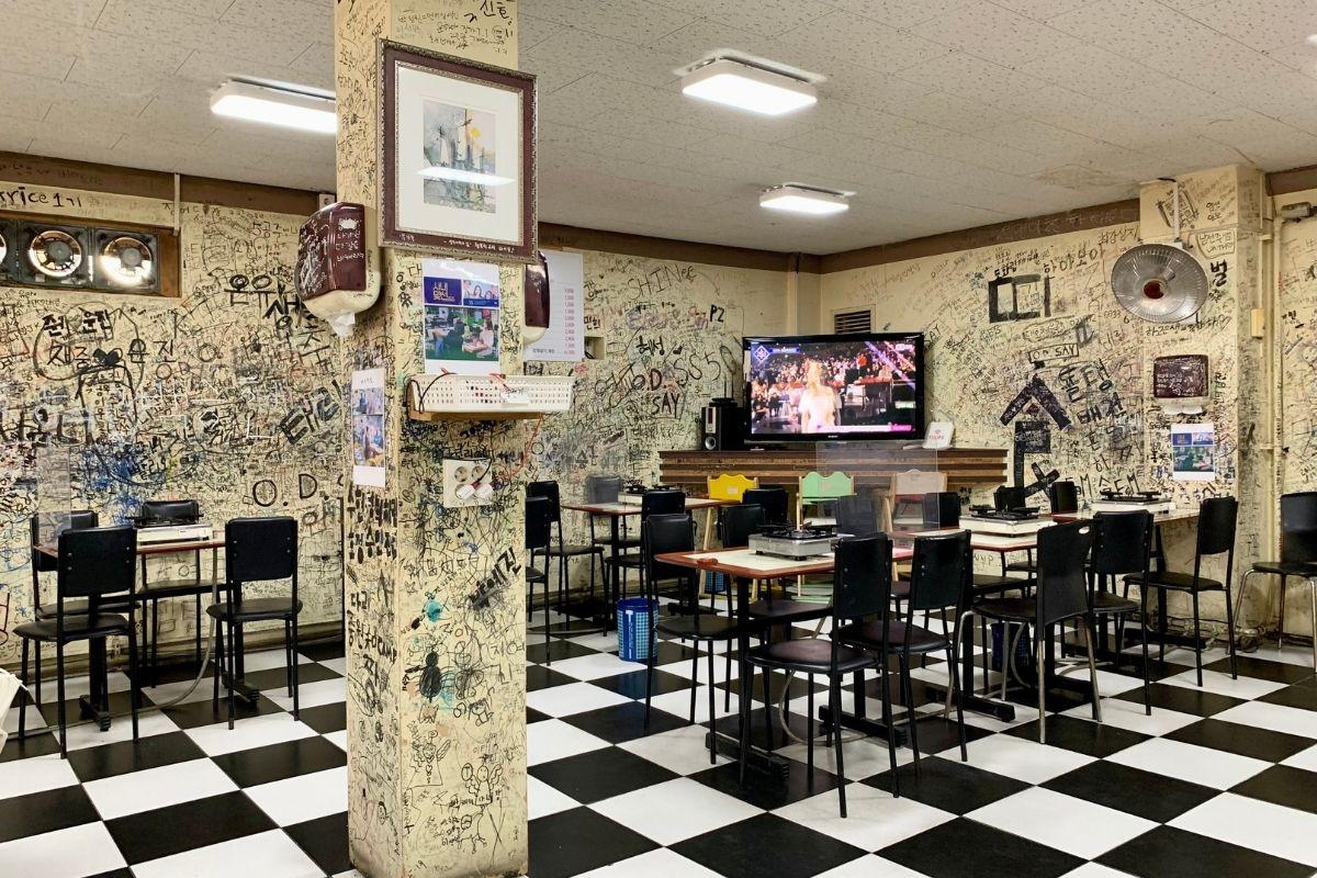 韓国、韓国旅行、ソウル旅行、韓国ドラマ、ドラマロケ地、ドラマ撮影地、社内お見合い、Netflix、韓国ウェブトゥーン原作、女神降臨、モントングリ即席トッポッキ、韓国料理、韓国グルメ、ソウルグルメ、トッポッキ