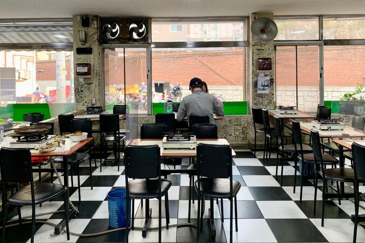 韓国、韓国旅行、ソウル旅行、韓国ドラマ、ドラマロケ地、ドラマ撮影地、社内お見合い、Netflix、韓国ウェブトゥーン原作、女神降臨、モントングリ即席トッポッキ、韓国料理、韓国グルメ、ソウルグルメ、トッポッキ