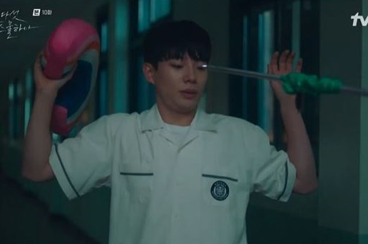 二十五、二十一、二十五二十一、2521、韓国ドラマ、ナムジュヒョク、キムテリ、ペクイジン、ナヒド、コユリム、ムンジウン、ジスンワン、青春ドラマ、韓国ドラマおススメ、疑問、ケットン、韓国、韓国歴史韓国IMF、韓国スヌン、スヌン、金集め運動、マナチェッパン、フルハウス、運動部、フェンシング、フェンシング部、pc通信、シンチャンウォン