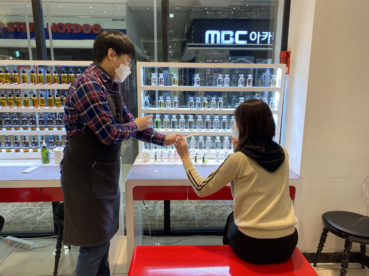 韓国、韓国旅行、韓国観光、ソウル、ソウル旅行、東大門、韓国アクティビティ、香水作り