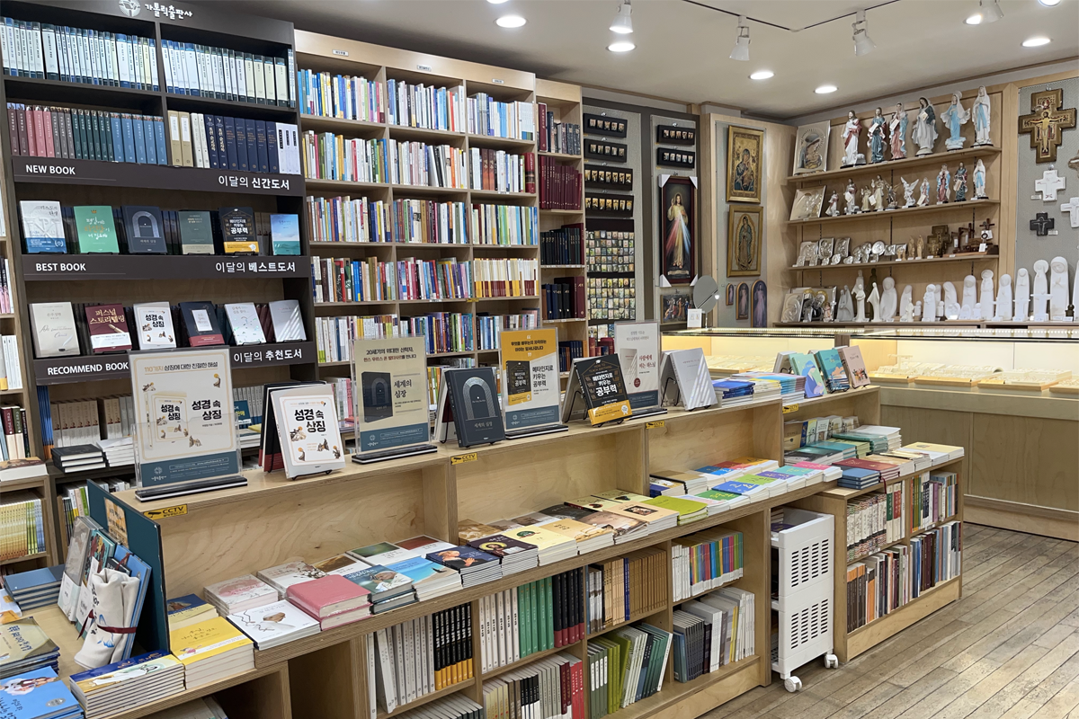 韓国、韓国旅行、韓国観光、ソウル旅行、ソウル観光、明洞、ミョンドン、明洞大聖堂、1898広場、1898Plus、観光地、観光名所、明洞聖堂、写真スポット