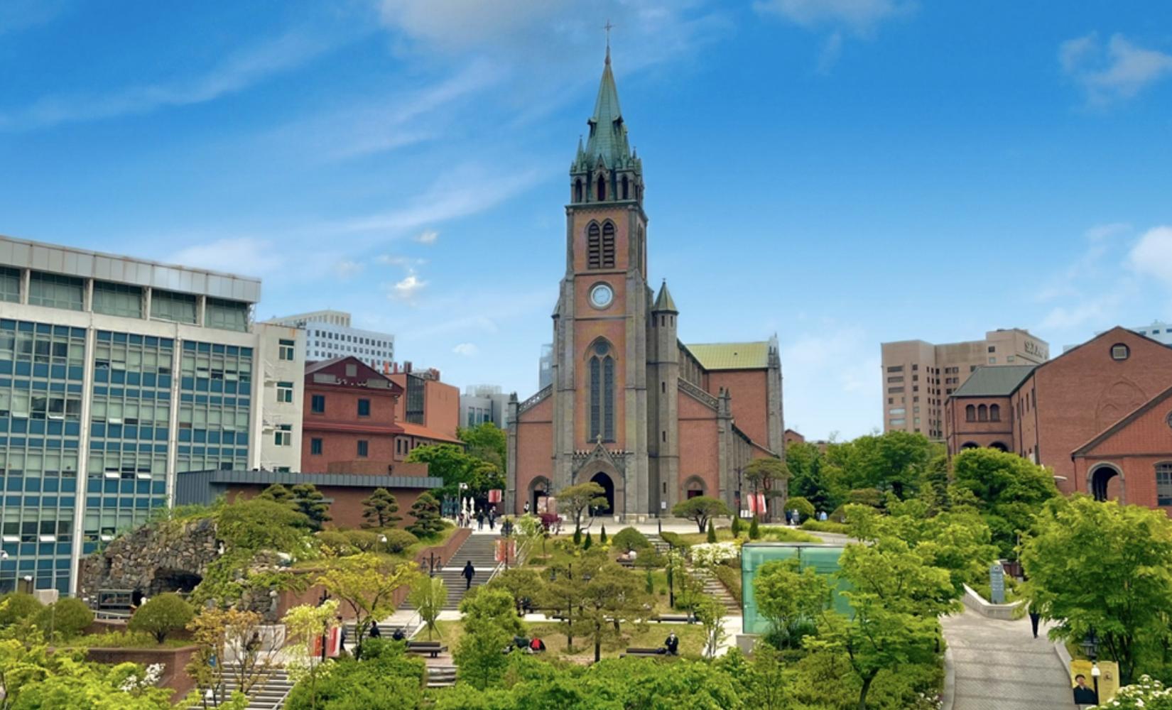 Nhà thờ lớn Myeongdong: Nhà thờ công giáo nổi tiếng nhất Hàn Quốc