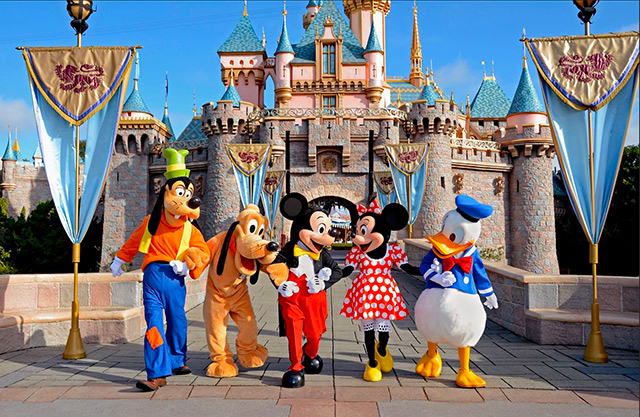 中国公司与迪士尼合作图，计划将迪士尼乐园引入韩国庆尚北道。