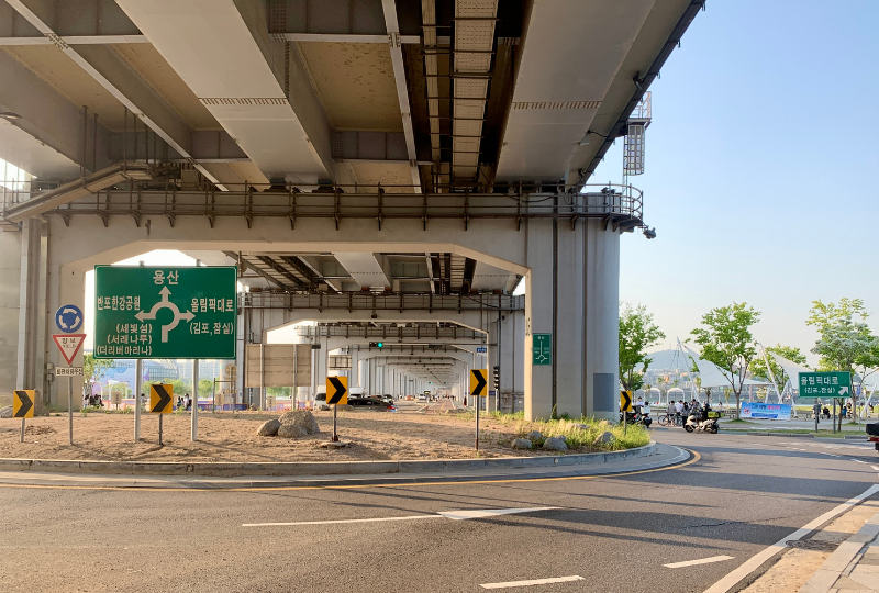 韓国、ソウル、盤浦漢江公園、盤浦大橋、レインボー噴水