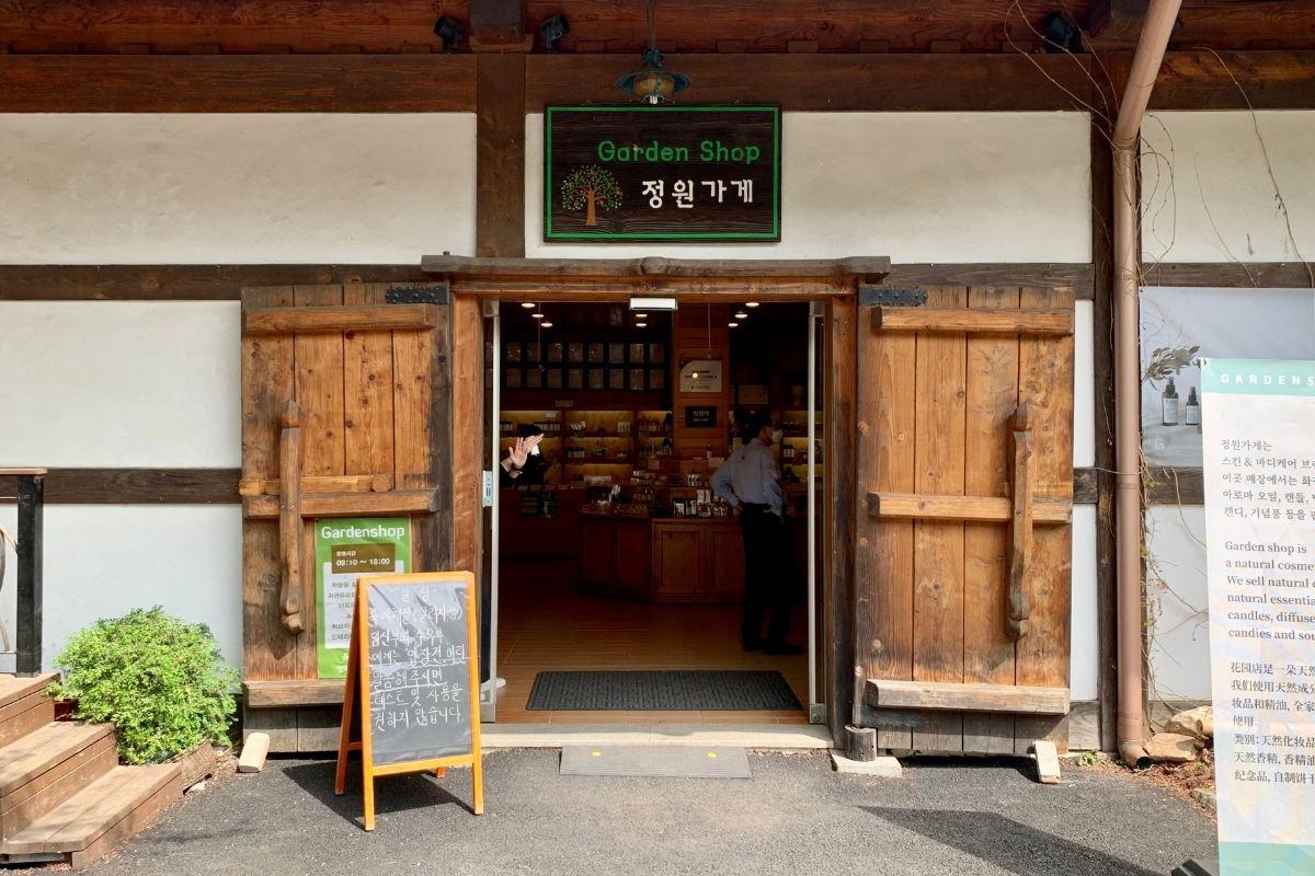 cửa hàng thảo mộc ở ở The Garden of Morning Calm, gapyeong, gần đảo nami