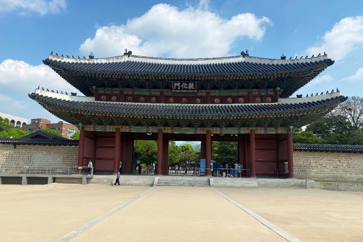 Cung điện Changdeokgung và Khu vườn bí mật đẹp nên thơ ở Seoul