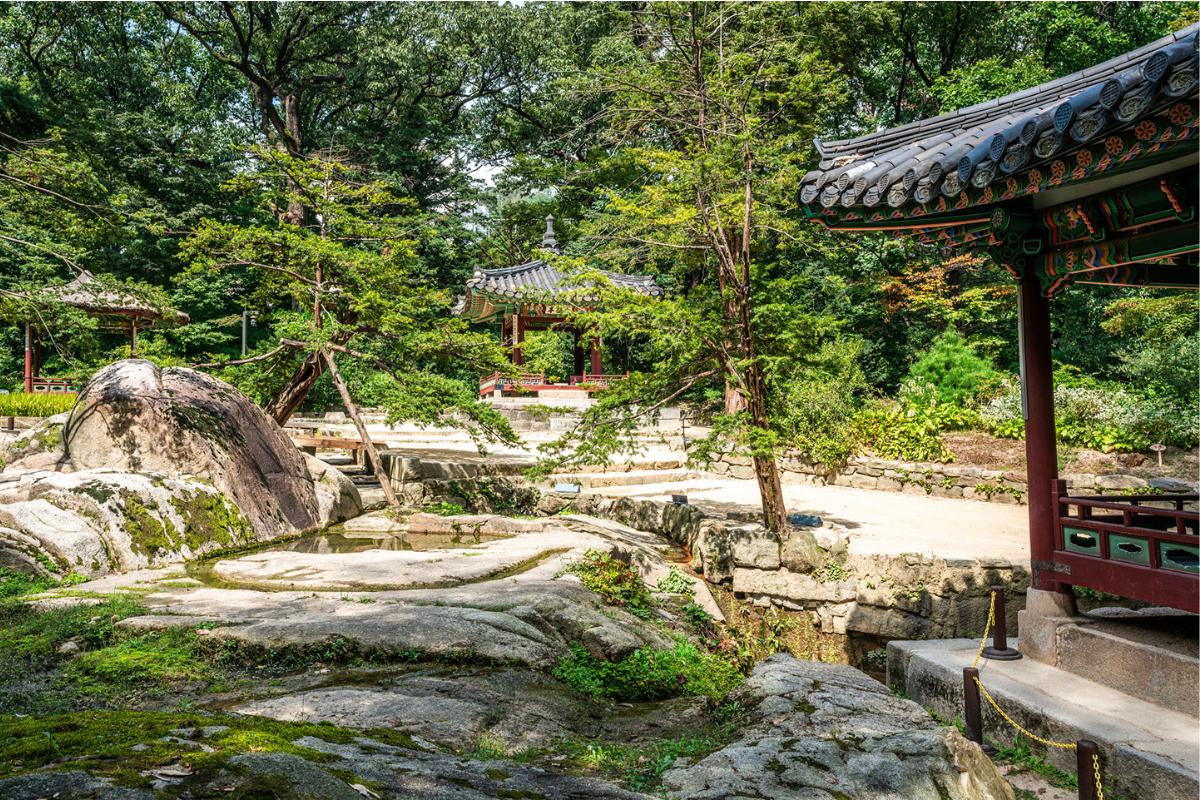 Cung điện Changdeokgung và Khu vườn bí mật đẹp nên thơ ở Seoul