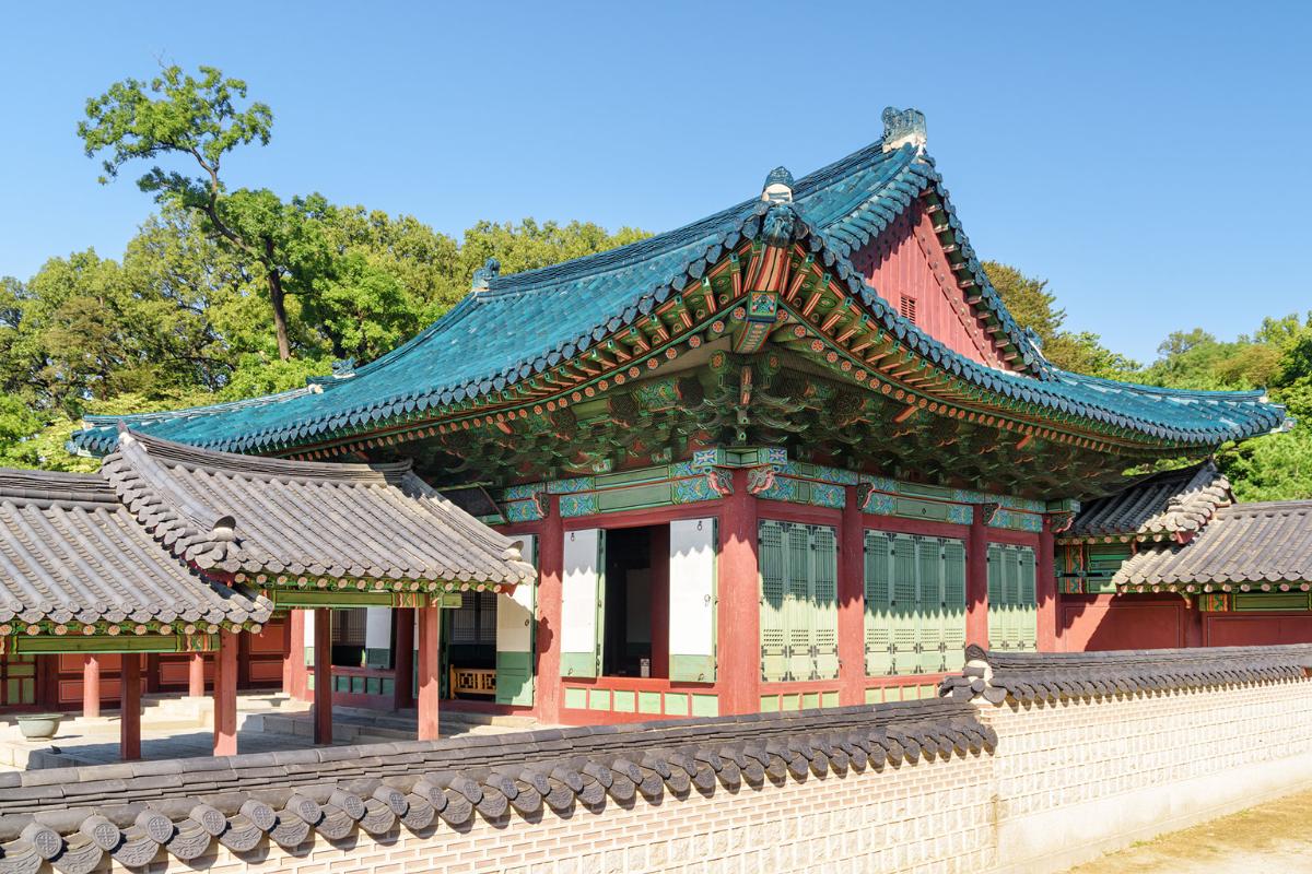 Cung điện Changdeokgung và Khu vườn bí mật đẹp nên thơ ở Seoul