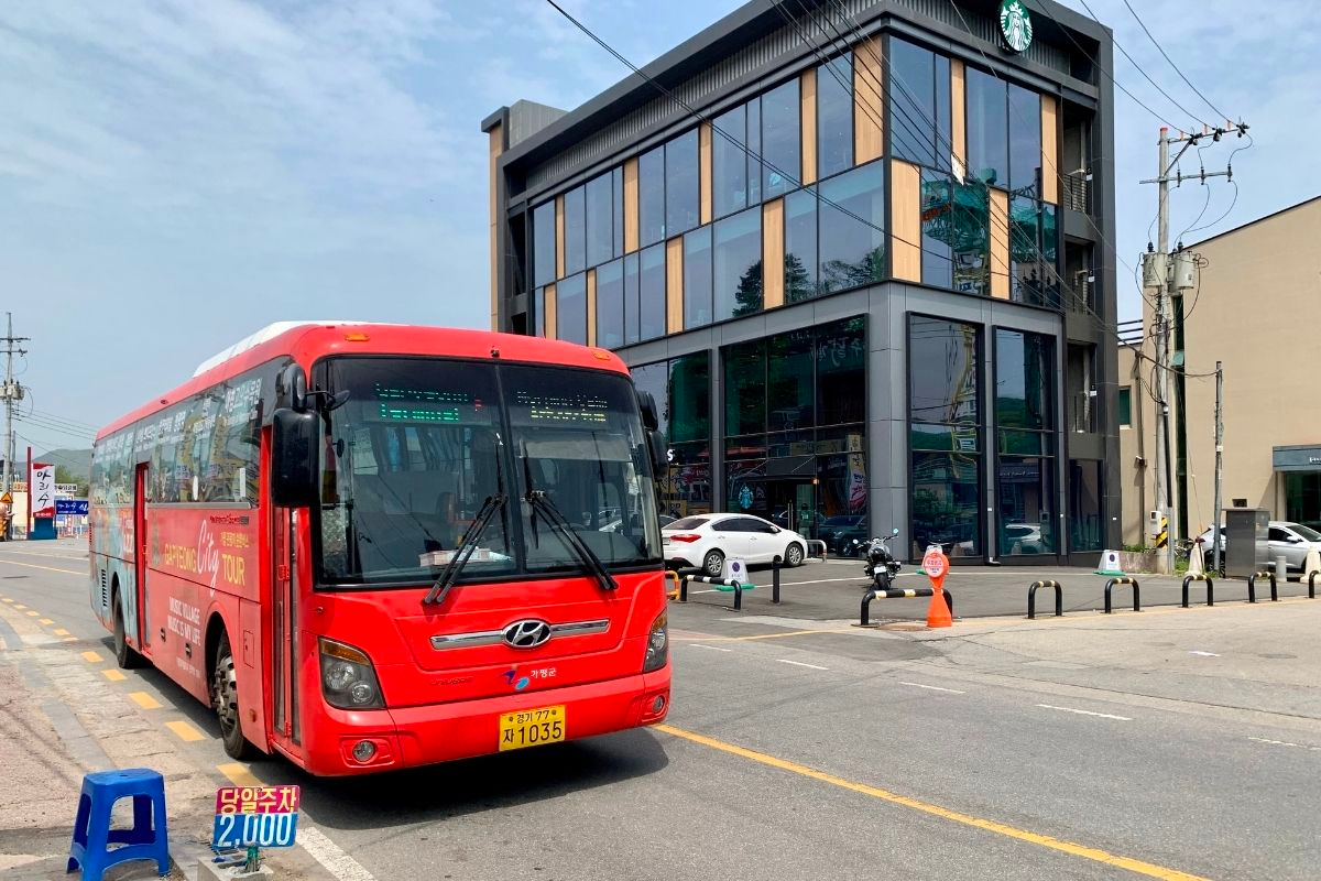 xe đi Petite France làng pháp của hàn quốc