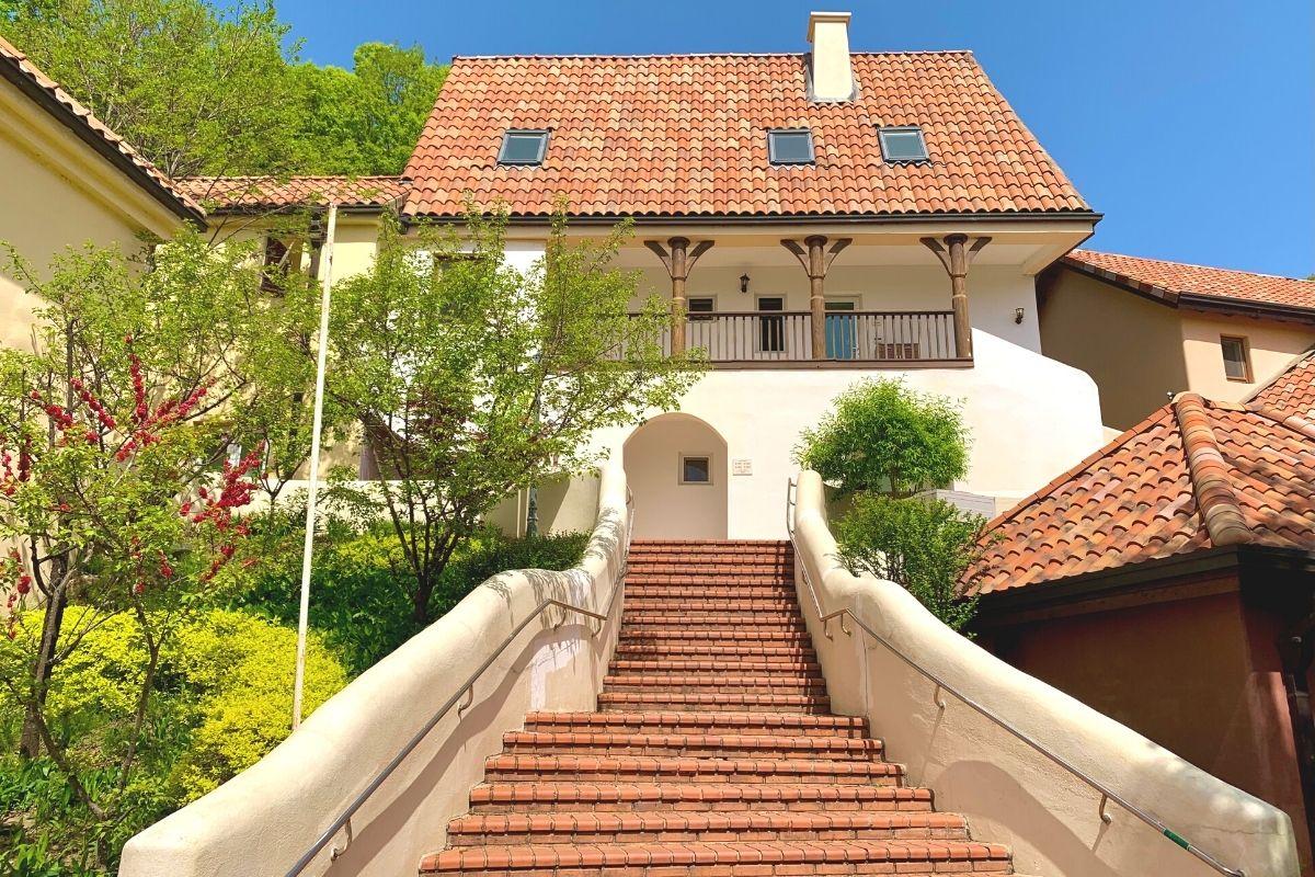 khách sạn tại Petite France làng pháp của hàn quốc