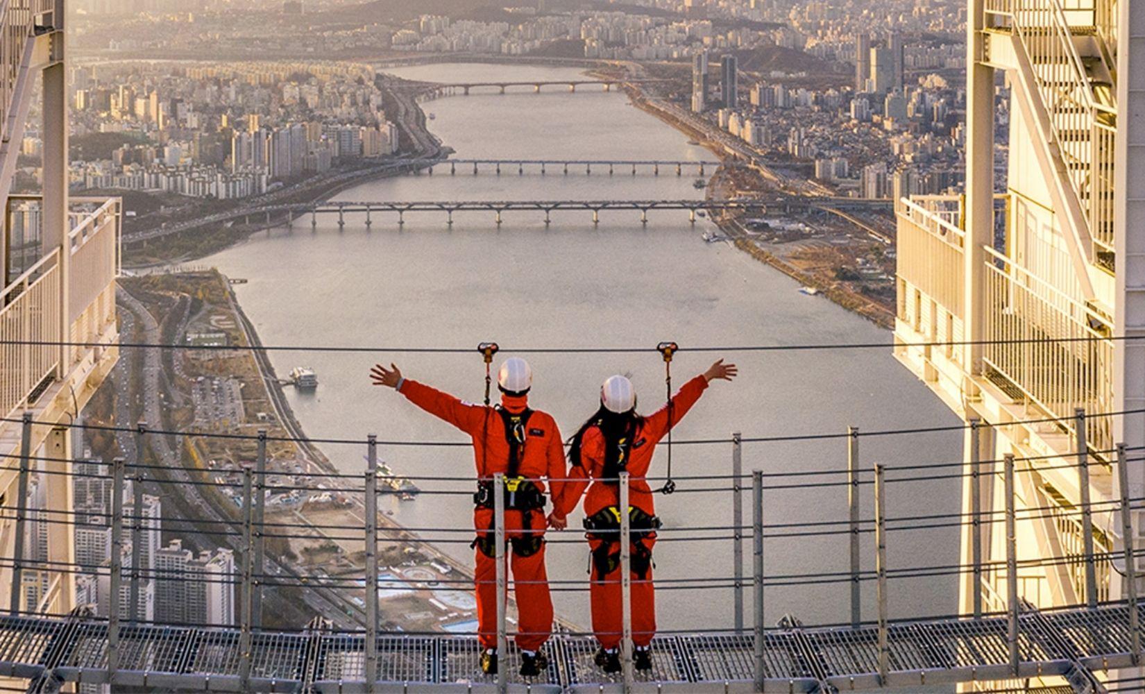 Seoul Sky Bridge: Trải nghiệm cây cầu bầu trời cao nhất Seoul, Hàn Quốc-thumbnail