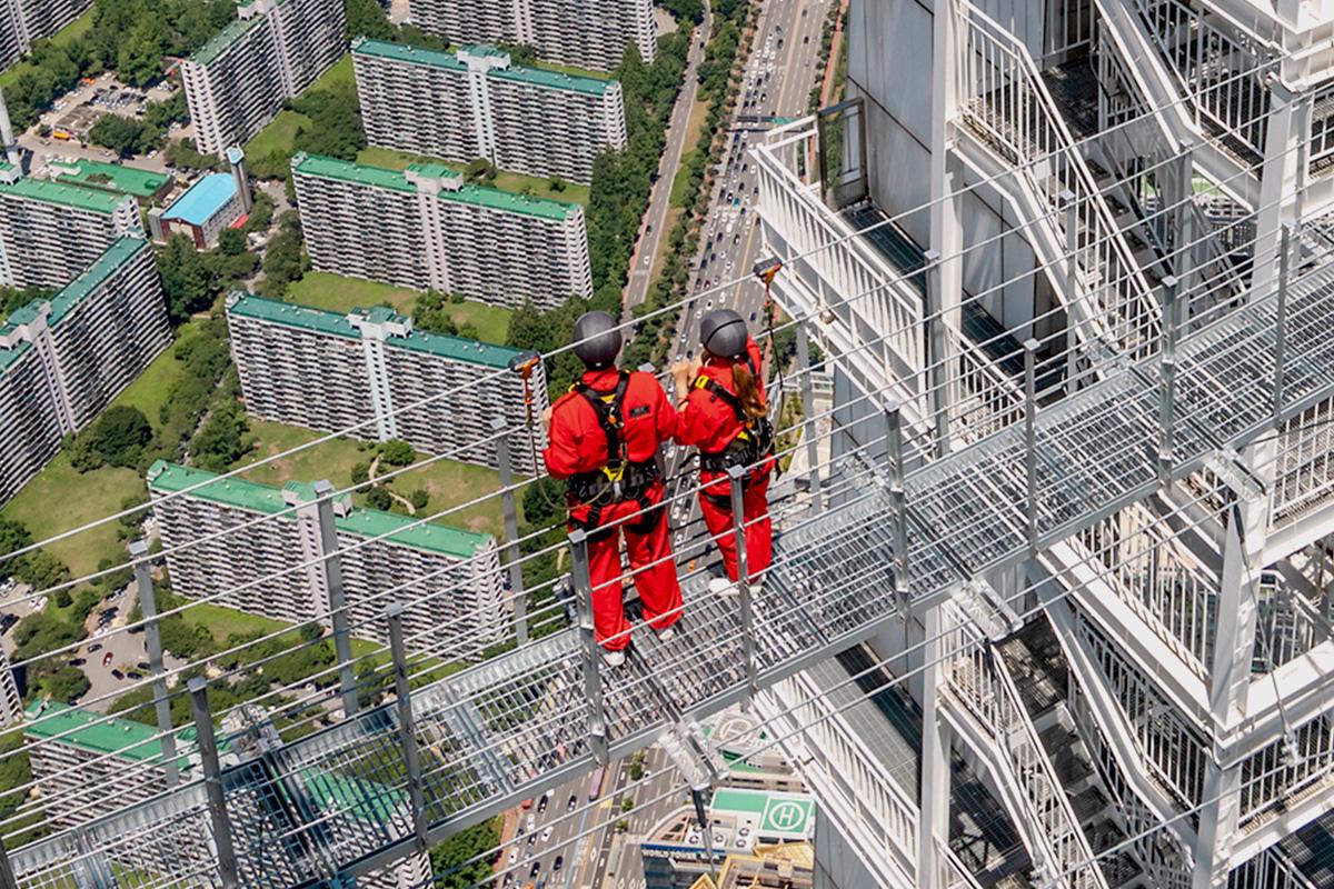 高空天桥 乐天塔 Sky Bridge