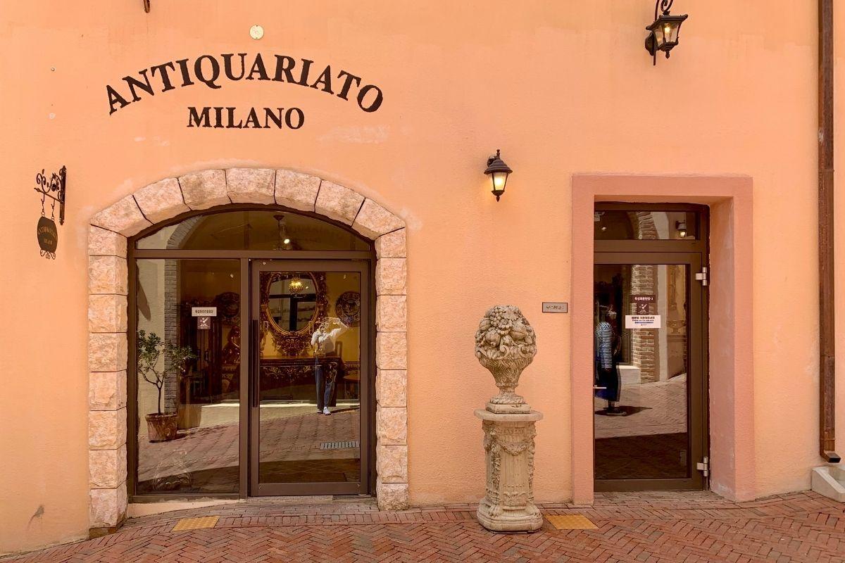 phòng trưng bày đồ cổ ở Làng Ý Pinocchio e Da Vinci, hàn quốc, cạnh petite france