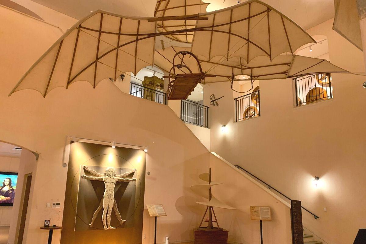 phòng trưng bày da vinci ở Làng Ý Pinocchio e Da Vinci, hàn quốc, cạnh petite france