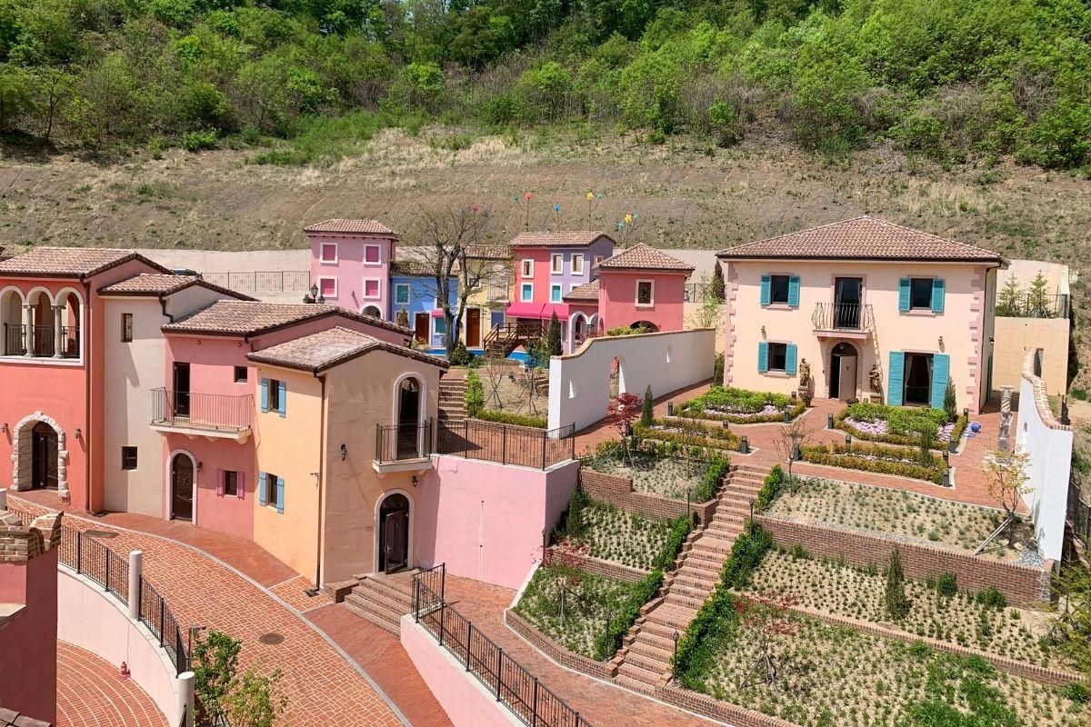 Làng Ý Pinocchio e Da Vinci, hàn quốc, cạnh petite france