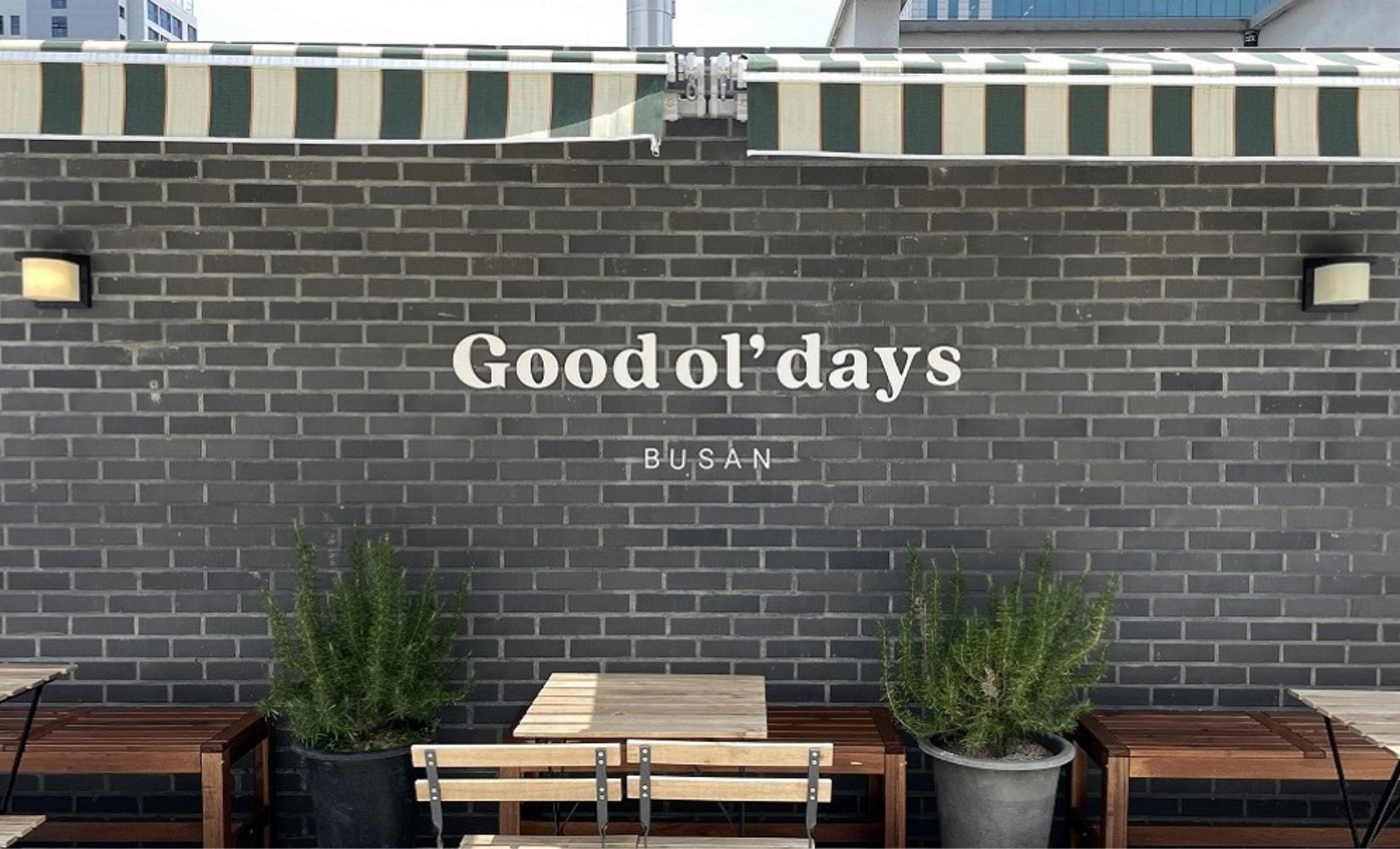 Good ol' days: Quán cafe với bưu thiếp gây thương nhớ ở Busan