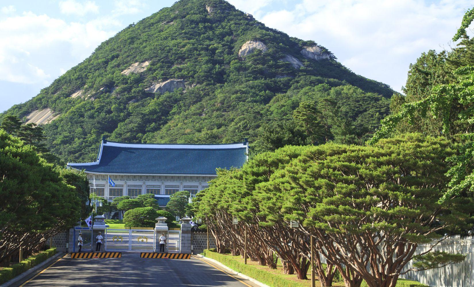 Hướng dẫn đăng ký tham quan Văn phòng làm việc Tổng thống Hàn Quốc Cheong Wa Dae (Nhà Xanh) 