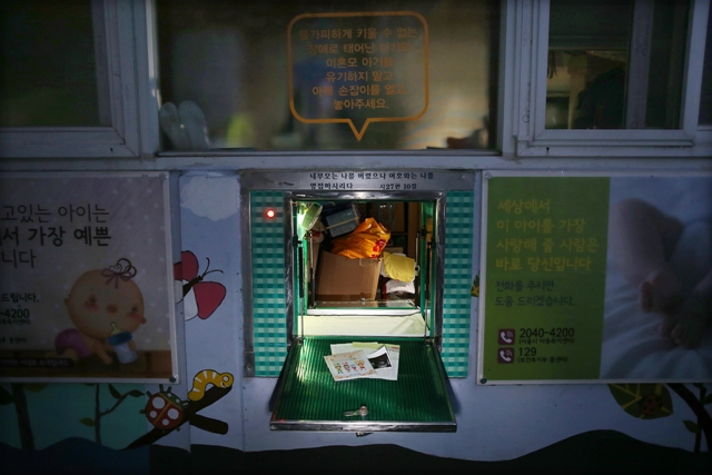 韓国、韓国文化、韓国社会、韓国人、ベビーボックス、赤ちゃんポスト、ベイビーブローカー、韓国映画、社会問題