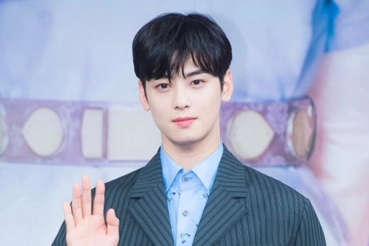 チャウヌ、「K-Pop: Lost in America」出演論議中…ハリウッド進出なるか