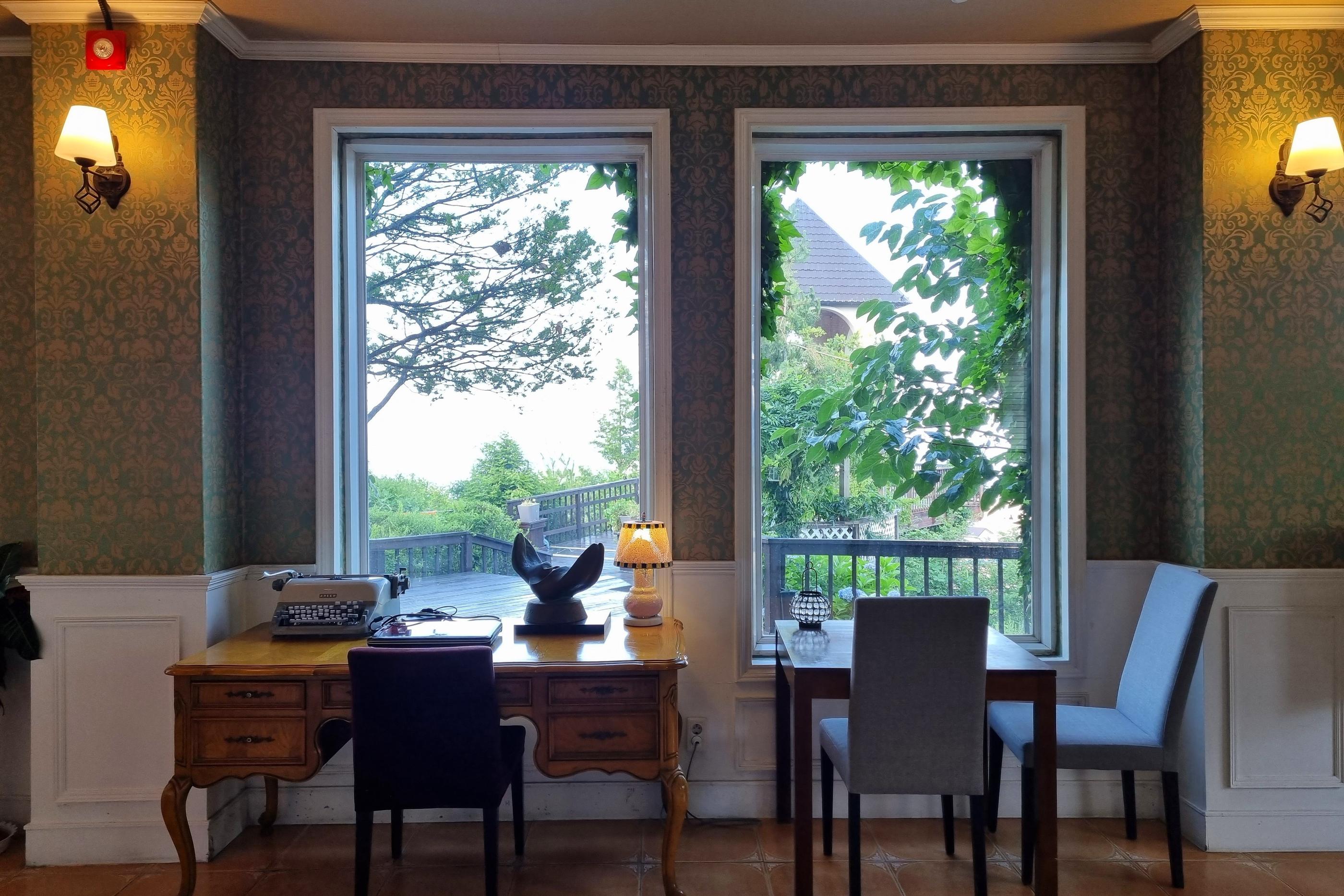 江陵、カンヌン、カンルン、江原道、カンウォンド、カンウォン、韓国旅行、韓国海、韓国トンへ、韓国東海、江陵旅行、江原道旅行、NOVEMBER、NOVEMBERホテル、ノーベンバー、ノーベンバーホテル、韓国ノーベンバー、韓国ホテル、江陵ホテル、海の見えるホテル