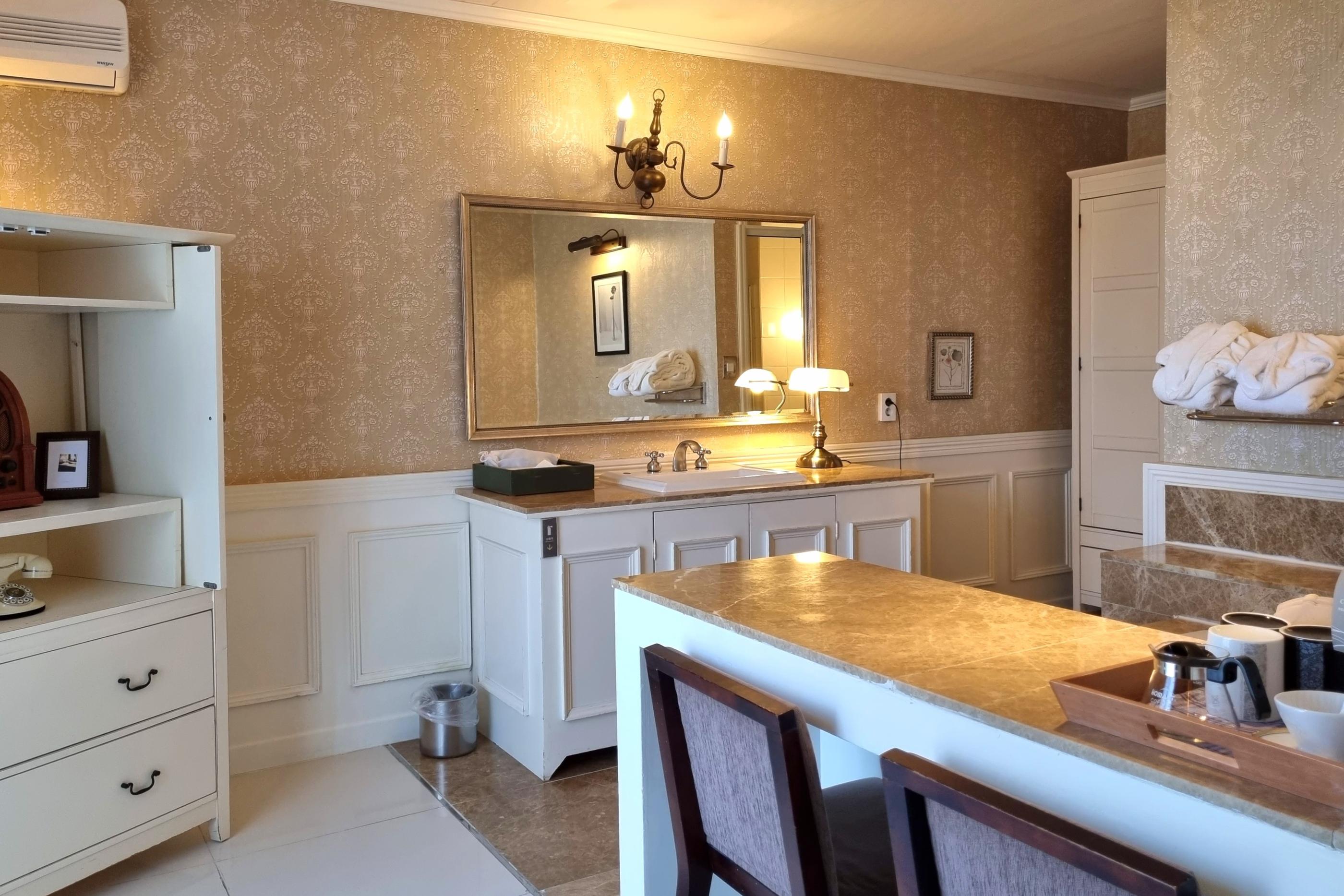 江陵、カンヌン、カンルン、江原道、カンウォンド、カンウォン、韓国旅行、韓国海、韓国トンへ、韓国東海、江陵旅行、江原道旅行、NOVEMBER、NOVEMBERホテル、ノーベンバー、ノーベンバーホテル、韓国ノーベンバー、韓国ホテル、江陵ホテル、海の見えるホテル