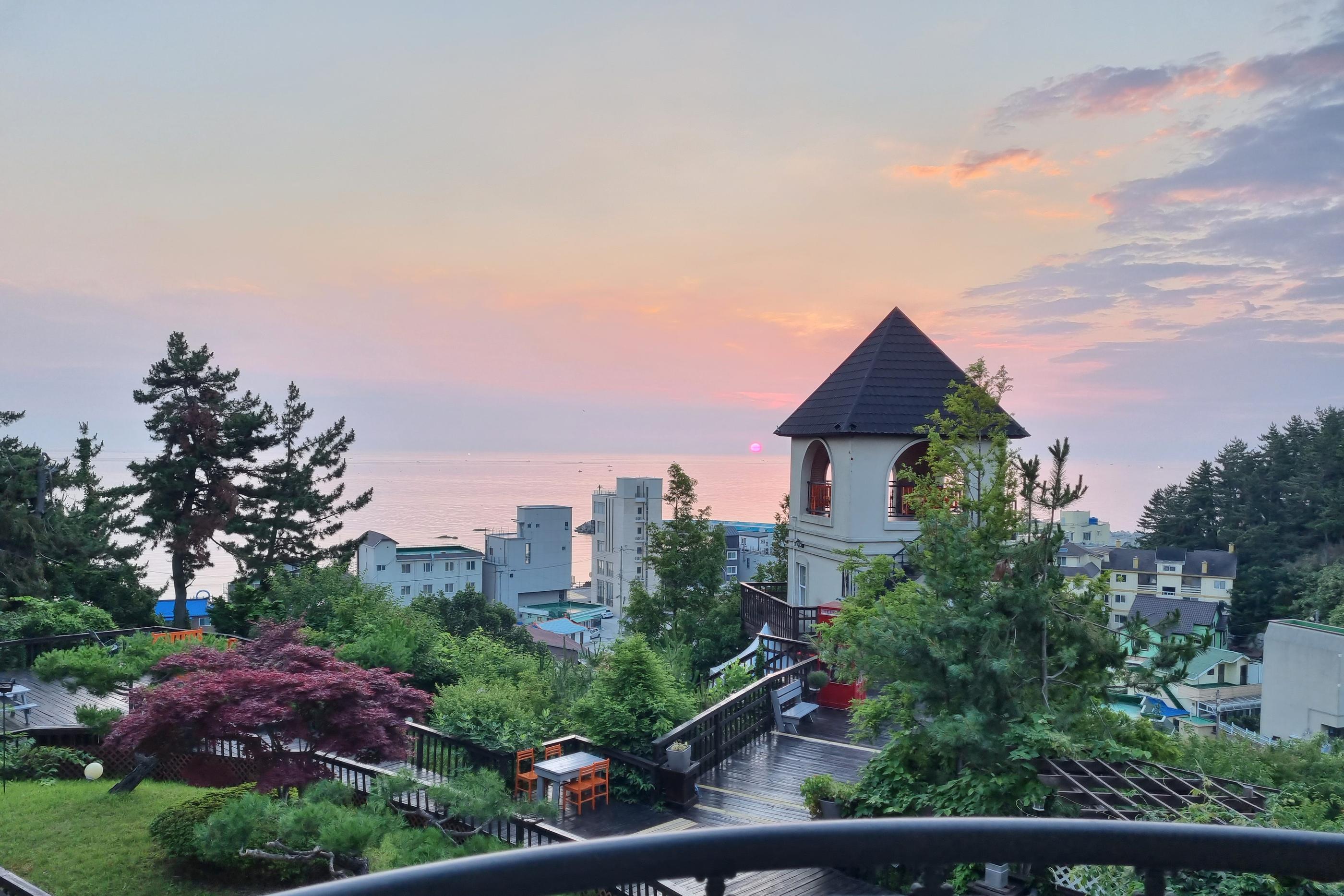 江陵、カンヌン、カンルン、江原道、カンウォンド、カンウォン、韓国旅行、韓国海、韓国トンへ、韓国東海、江陵旅行、江原道旅行、NOVEMBER、NOVEMBERホテル、ノーベンバー、ノーベンバーホテル、韓国ノーベンバー、韓国ホテル、江陵ホテル、海の見えるホテル