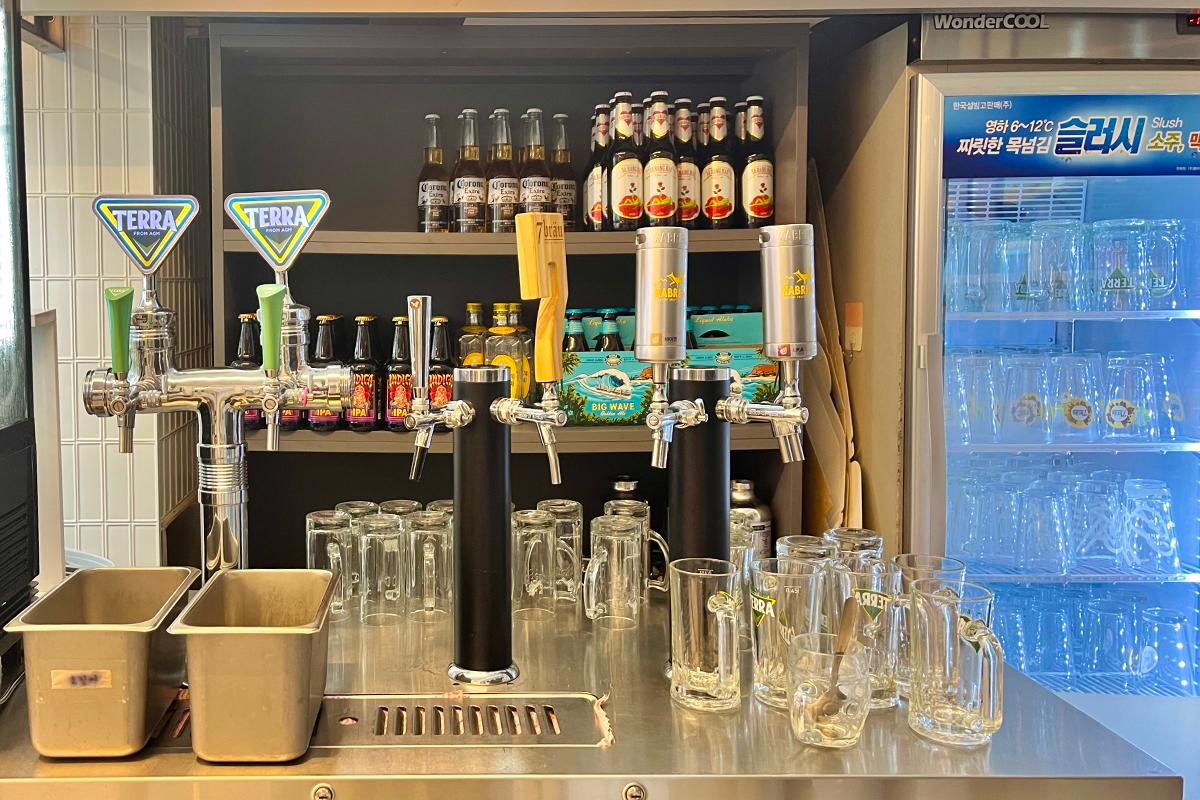 首尔88啤酒吧台