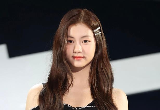 「校内暴力論難」キム･ガラム、活動中断→LE SSERAFIM脱退手順