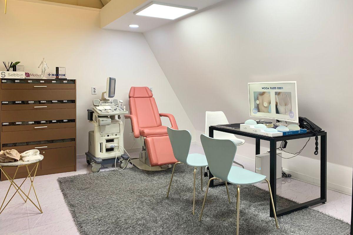phòng nâng ngực tại Thẩm mỹ viện WOOA, nơi chăm sóc da và phẫu thuật thẩm mỹ uy tín ở Gangnam