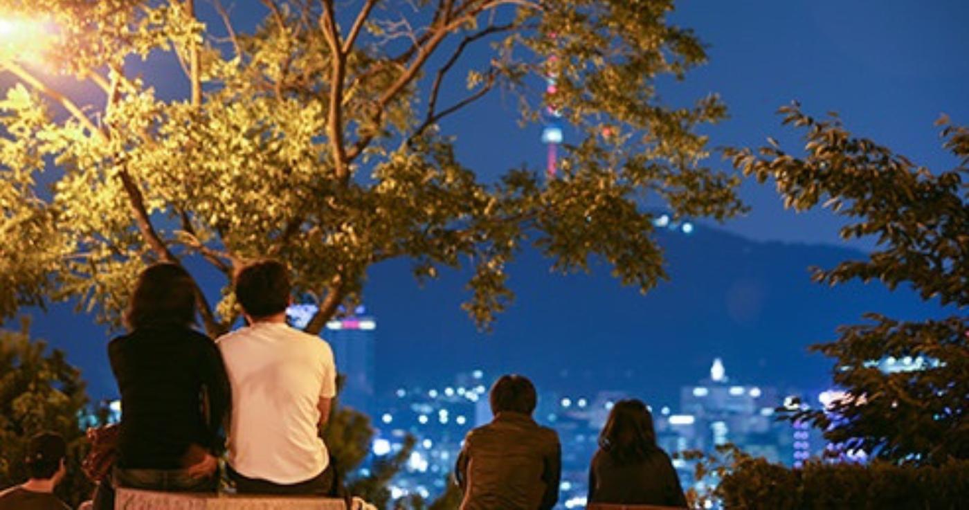 One Day Trip: ทัวร์ชมบูกักสกายเวย์และสวนนักซานในตอนกลางคืน
