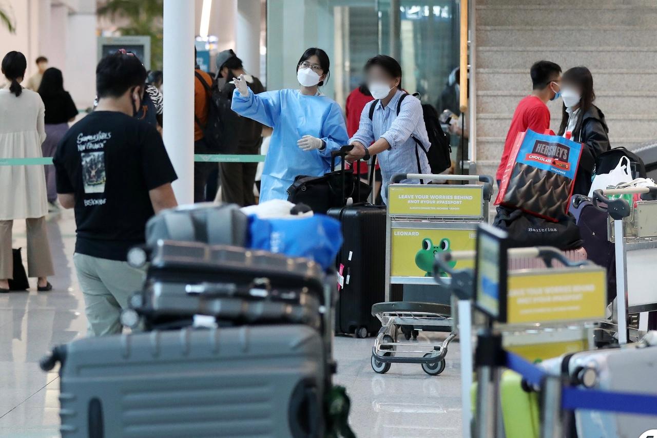 「日本·台湾·マカオ→韓国」ノービザ入国、10月まで延長