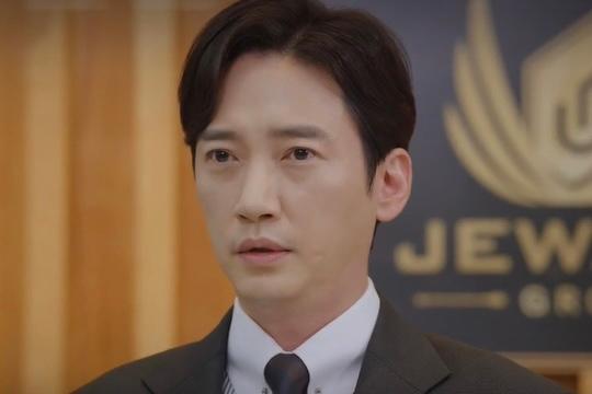 「麻薬をした40代男性俳優=イ·サンボ」…パク·ヘジン、イ･ムセンがデマの犠牲に