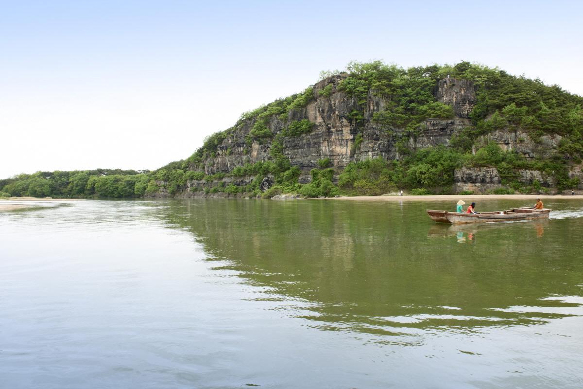 Paesaggio di Buyongdae, una delle grandi montagne Taebaek di Corea, alta 64 metri