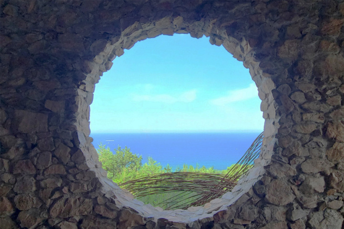 Mundo del Arte Haslla en Gangneung, donde el arte y la arquitectura contemporánea se encuentran con la naturaleza.