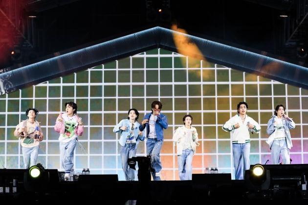 「最高の瞬間はまだ」…BTS、釜山コンサートで約束した未来