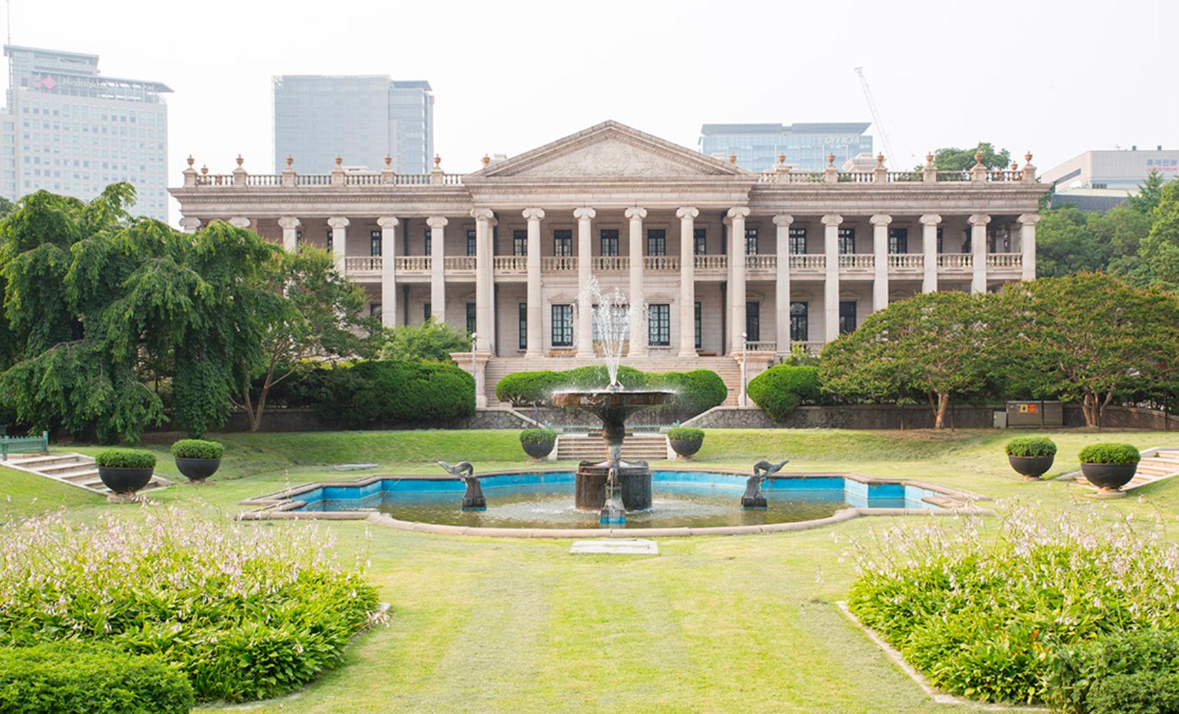 Tour tham quan Cung điện Deoksugung cùng hướng dẫn viên chuyên nghiệp
