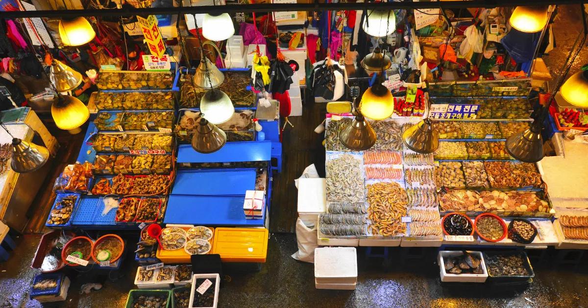 ทัวร์ชิมอาหารตลาดปลานอร์ยางจิน