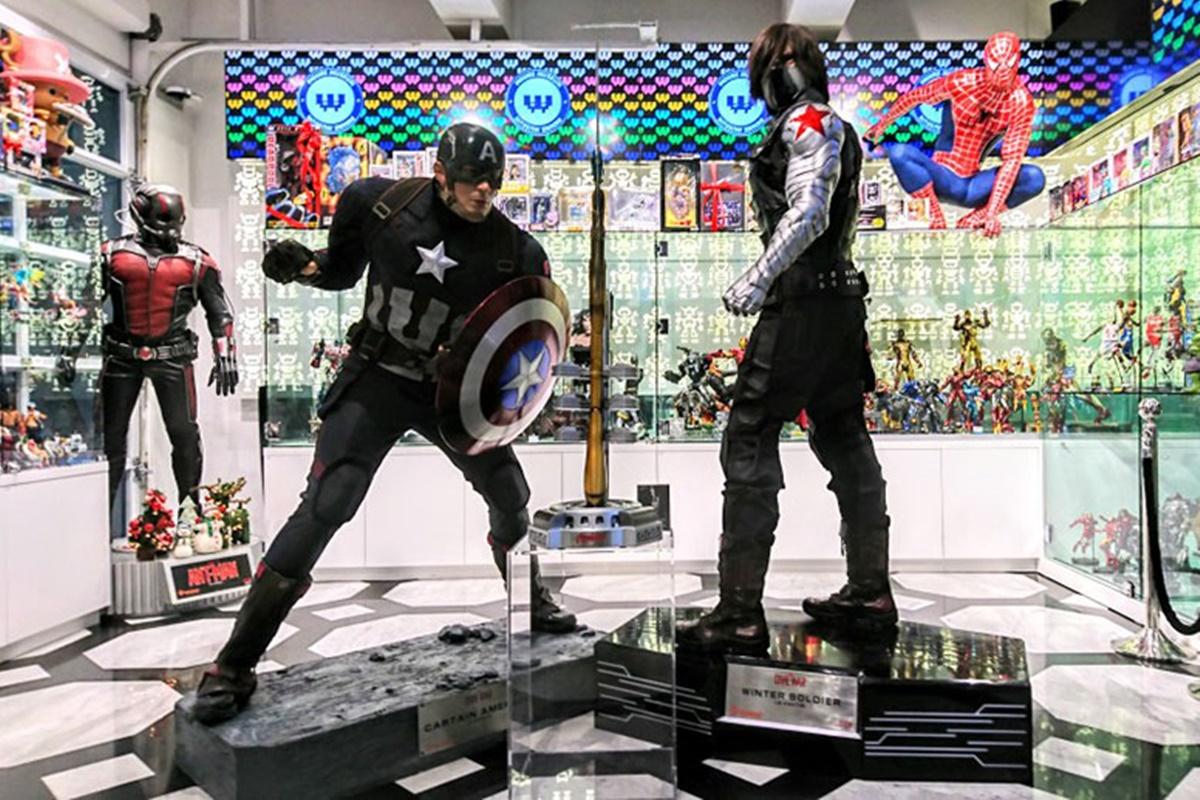 Interaktive Ausstellung mit Captain America und Winter Soldier im Figure Museum W in Gangnam, Seoul.