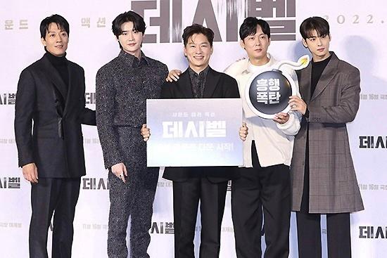 「デシベル」キム·レウォン×イ·ジョンソク→チャウヌまで、「夢のような」幻想ラインナップ