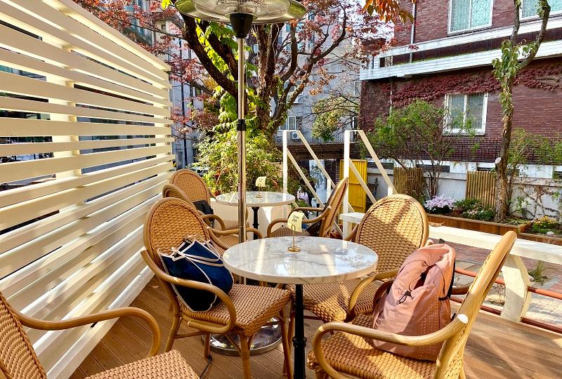 韓国カフェ、ソウルカフェ、延南洞、ヨンナムドン、コリコカフェ、Koriko Cafe、魔女の宅急便カフェ、ジブリカフェ、韓国カフェ巡り