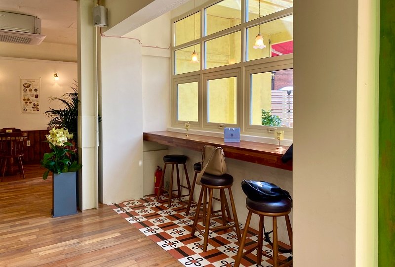 韓国カフェ、ソウルカフェ、延南洞、ヨンナムドン、コリコカフェ、Koriko Cafe、魔女の宅急便カフェ、ジブリカフェ、韓国カフェ巡り