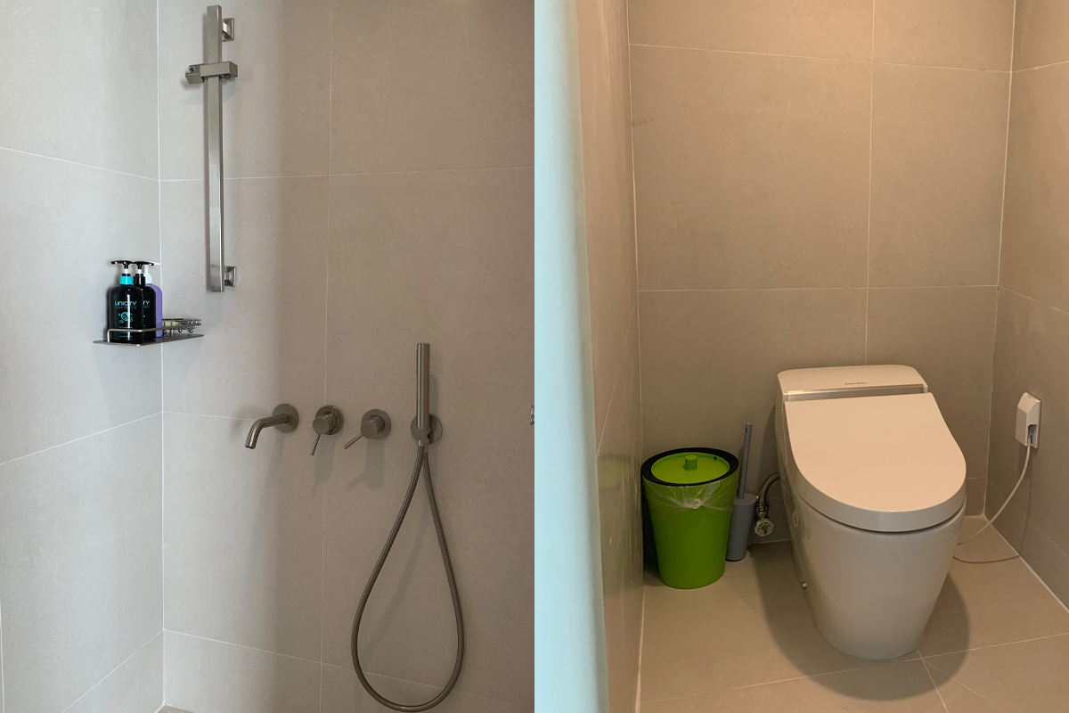 Phòng tắm và nhà vệ sinh riêng biệt tại homestay trên Airbnb, Jeonju với thiết kế hiện đại