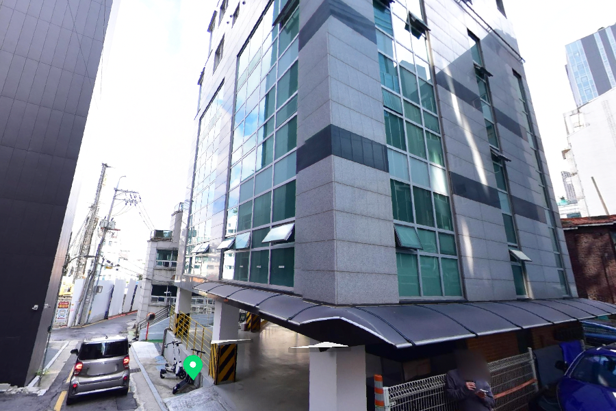 Monster Entertainment Group，現代設計的辦公樓，位於首爾以支持蓬勃發展的韓流音樂文化。