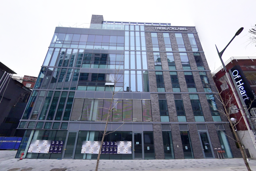 THEBLACKLABEL公司總部，外觀新潮，是眾多Kpop愛好者心目中的神秘之地。