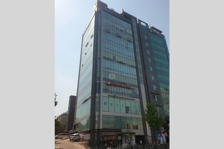 Rainbow Bridge World/RBW公司的寬敞辦公樓，招牌外顯，是Mamamoo等團體的成長基地。