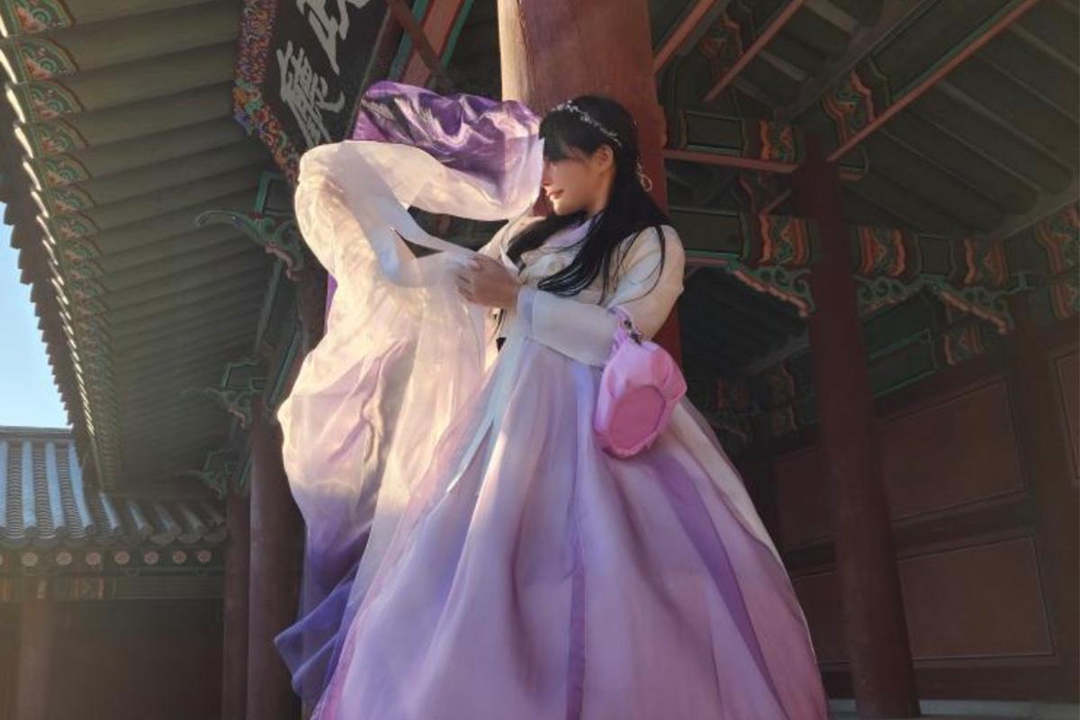 Premium hanbok option featuring elegant patterns at Dorothy Hanbok shop nearby Gyeongbokgung Palace.